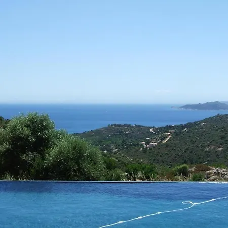 D'hotes Bianca Casa Bed & Breakfast